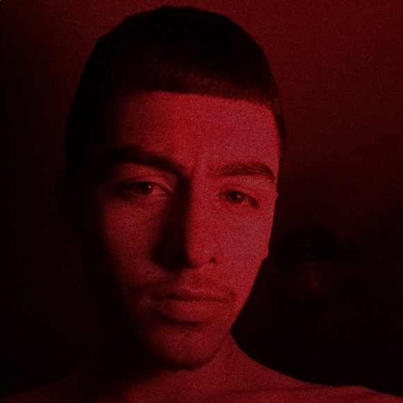 Meet your Posher, Isaac - Picture 1 of 1